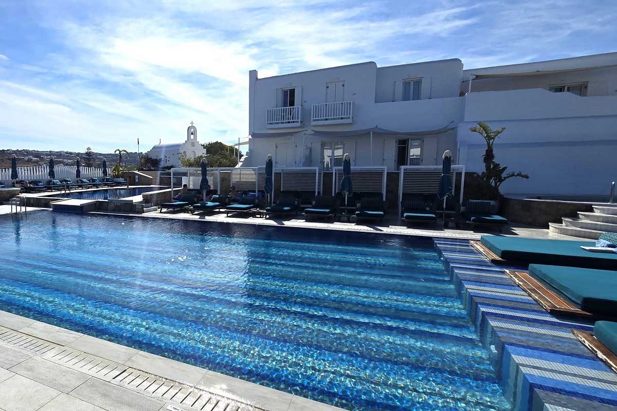 Myconian Kyma – lifestyle